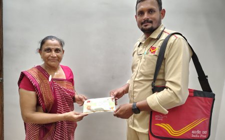 राखी के धागों की अहमियत बरकरार, डाकघरों से देश के साथ-साथ विदेशों में भी भाईयों के लिए बहनें भेज रही राखियाँ