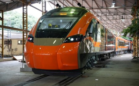 बहुत जल्द पटरी पर दौड़ती नजर आएगी वंदे भारत स्लीपर ट्रेन