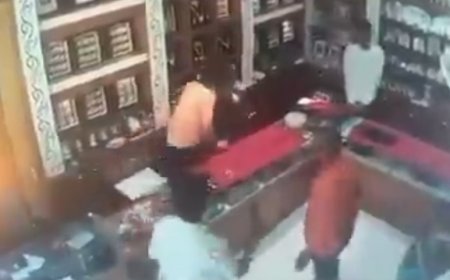 ज्वेलरी शॉप में दिनदहाड़े 5 करोड़ की लूट, 8 किलो सोना लेकर फरार हुए लुटेरे