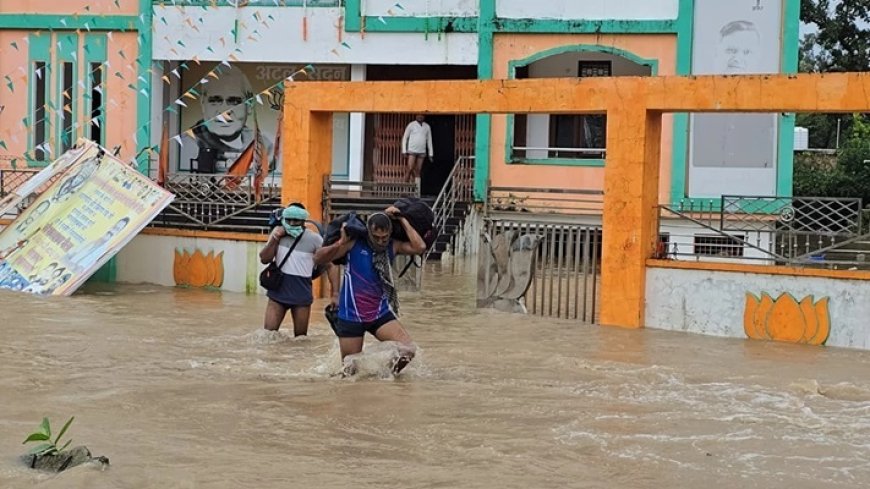बस्‍तर में भारी बारिश ने मचाई तबाही, सुकमा में स्कूलों की छुट्टी