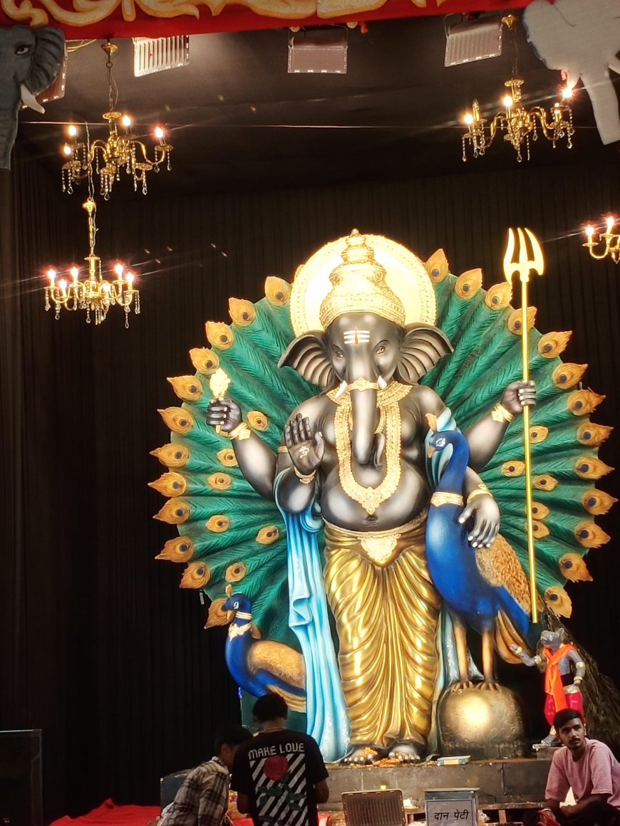 राजधानी रायपुर में गणेशोत्सव की धूम, देखे तस्वीरें...