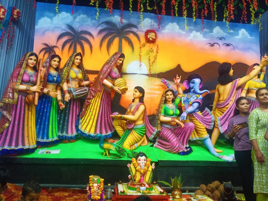 राजधानी रायपुर में गणेशोत्सव की धूम, देखे तस्वीरें...
