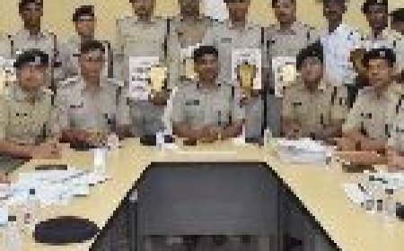उत्कृष्ट कार्य करने वाले 12 पुलिस अधिकारी-कर्मचारी बने 'कॉप ऑफ द मंथ'
