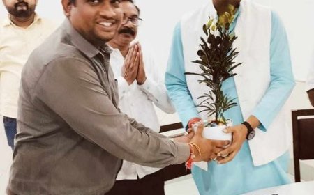 जिला अल्पसंख्यक कल्याण समिति सरकार की योजना का लाभ अल्पसंख्यक वर्ग को दिलाने में तत्परता से कार्य करे - जितेन्द्र वर्मा