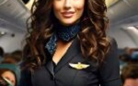 एयर होस्टेस ने बताया सीक्रेट… फर्स्ट और इकॉनोमी क्लास पैसेंजर कैसी-कैसी करते हैं डिमांड