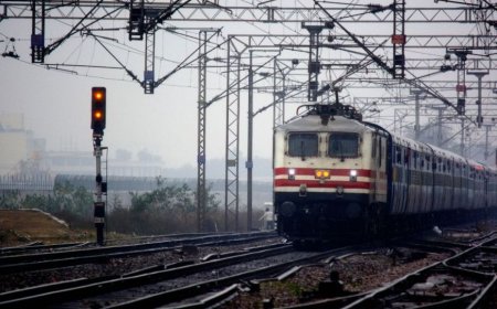 दपूम रेलवे के 159 स्टेशनों पर इलेक्ट्रॉनिक इंटरलॉकिंग प्रणाली लागू, जानें इसकी विशेषताएं