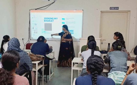 गुरुकुल महिला महाविद्यालय में मेरा युवा भारत कार्यक्रम का आयोजन