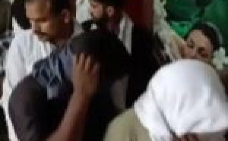 मसाज सेंटरों पर पड़ा छापा तो पुलिस को देख छिपा लिया चेहरा… संदिग्ध चीजें भी मिलीं…10 लड़कियां, 11 लड़के हिरासत में…