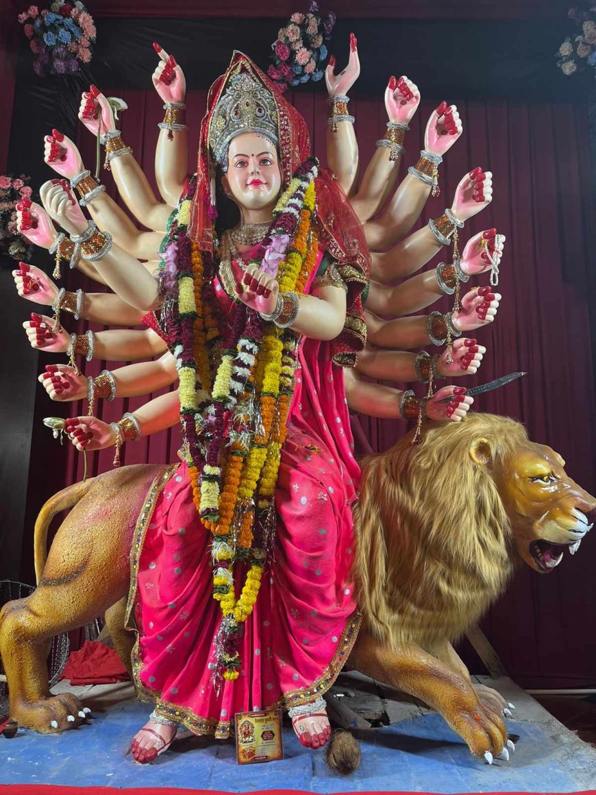 48 साल से नवरात्रि में हर दिन बदलता है सतीचौरा में माता का श्रृंगार और रूप