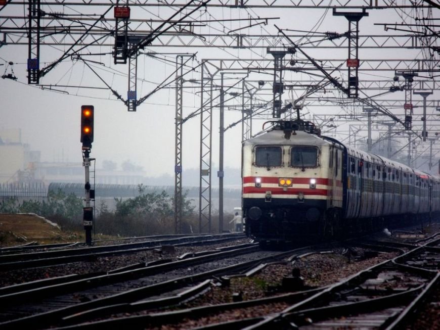दपूम रेलवे के 159 स्टेशनों पर इलेक्ट्रॉनिक इंटरलॉकिंग प्रणाली लागू, जानें इसकी विशेषताएं