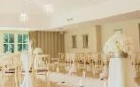 ये थी दुनिया की अनोखी शादी… दूल्हा-दुल्हन समेत किसी ने भी नहीं पहने थे कपड़े