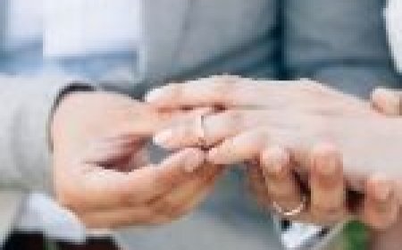 अनोखी रस्म बताकर दुल्हन ने सुहागरात के बेड को लगाई आग…फिर….