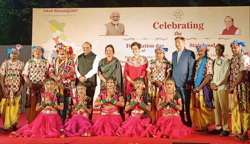 वरिष्ठ लोक कलाकार डॉ. पुरुषोत्तम चंद्राकर को दिल्ली के उपराज्यपाल विनय कुमार सक्सेना  एवं दिल्ली के मुख्यमंत्री आतिशी ने किया सम्मान