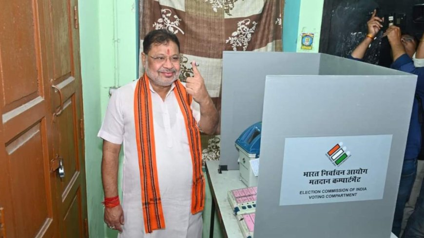 रायपुर दक्षिण विस उप चुनाव 2024 : भाजपा प्रत्याशी सुनील सोनी ने किया मतदान, बताया वोट का महत्व