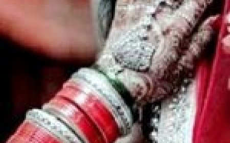 बारात में हंगामा… मंडप में बैठे-बैठे गिर गया दूल्हा…दुल्हन ने बुलाई पुलिस तो…