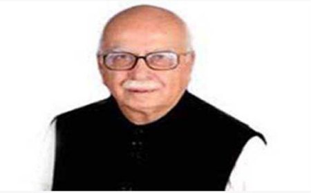 आडवाणी की तबीयत बिगड़ी, अपोलो अस्पताल में कराया गया भर्ती