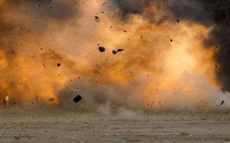 नक्सलियों ने सुरक्षाबल के वाहन को उड़ाया, आधा दर्जन से ज्यादा जवान शहीद