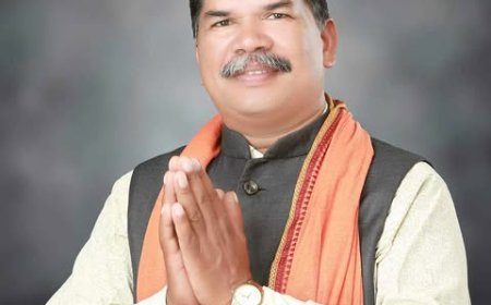 नगर पालिका अमलेश्वर: वार्ड क्रमांक 8 भक्त माता कर्मा  वार्ड डीह से पार्षद पद के लिए रामाधार साहू ने ठोकी ताल, पेश की दावेदारी