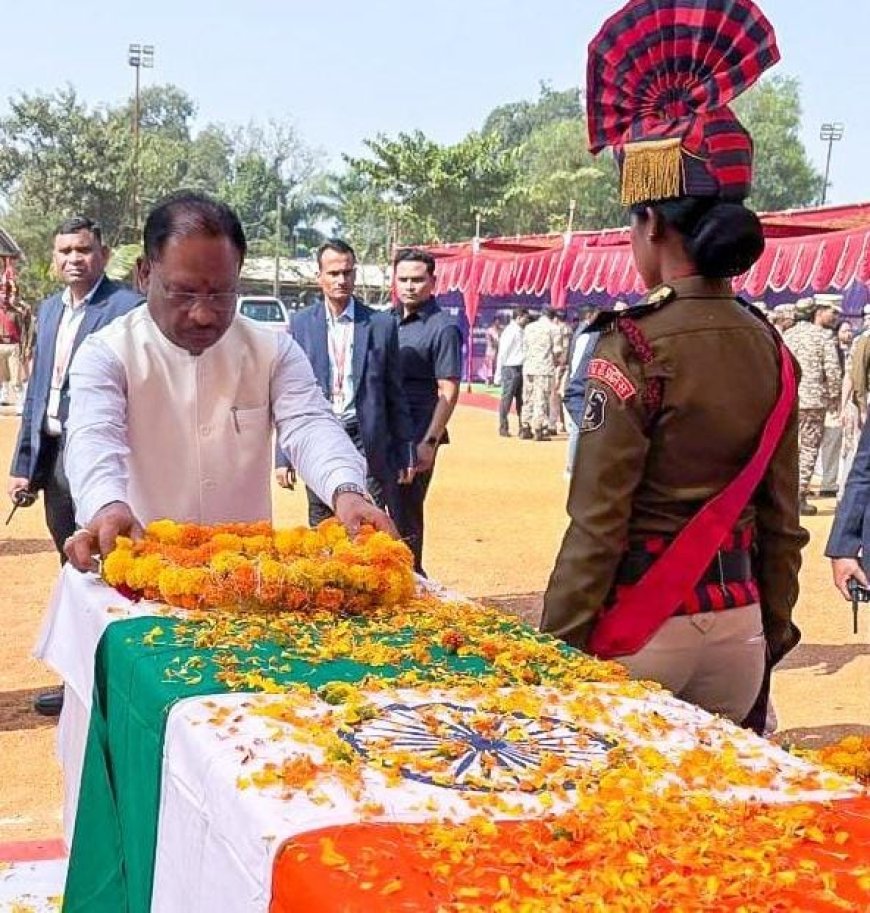 मुख्यमंत्री ने शहीद जवानों को पुष्पचक्र अर्पित कर दी भावभीनी श्रद्धांजलि