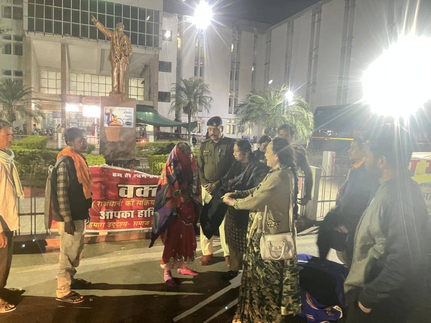 डॉ मुकेश शाह के जन्मदिन पर वक्ता मंच द्वारा कंबल वितरण किया गया