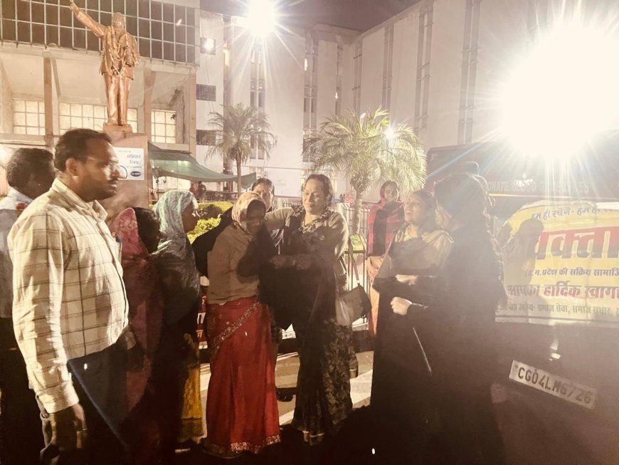 डॉ मुकेश शाह के जन्मदिन पर वक्ता मंच द्वारा कंबल वितरण किया गया