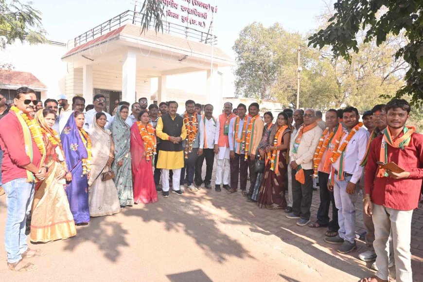 नामांकन महारैली के साथ भाजपा अध्यक्ष एवं पार्षद प्रत्याशीयों ने किया नामांकन दाखिल, उमड़ा विशाल जनसैलाब