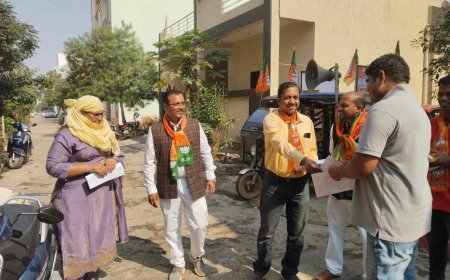 नगर पालिका अमलेश्वर अध्यक्ष पद हेतु भारतीय जनता पार्टी प्रत्याशी दयानंद सोनकर का डोर टू डोर जनसंपर्क