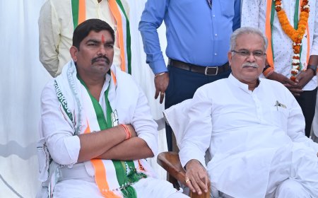 मोरध्वज साहू  (मोनू ) के लिये भूपेश ने किया रोड शो ,पूर्व में कराये गये विकास कार्य के बदौलत माँगे वोट