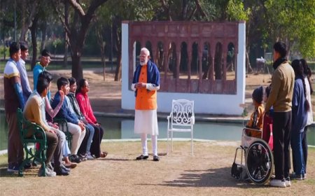 पीएम मोदी ने स्कूली बच्चों को सिखाए नेतृत्व क्षमता के गुर
