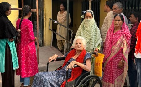 कुंवर बाई की शारीरिक अक्षमता मताधिकार का प्रयोग करने में नहीं बनी बाधा