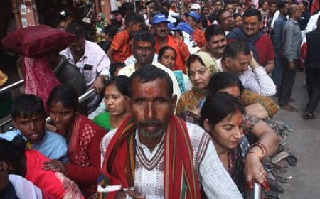 महाशिवरात्रि से पहले काशी में उमड़ा श्रद्धा का सैलाब