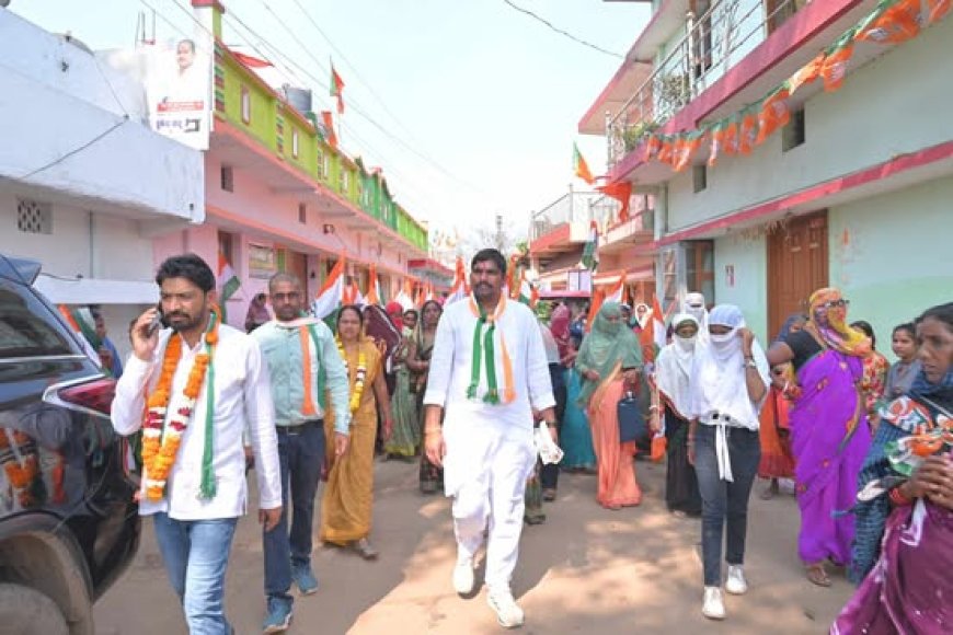 अमलेश्वर नगर पालिका में कांग्रेस से अध्यक्ष पद के उम्मीदवार मोरध्वज ,( मोनू साहू ) का जनसंपर्क अभियान सघन जारी