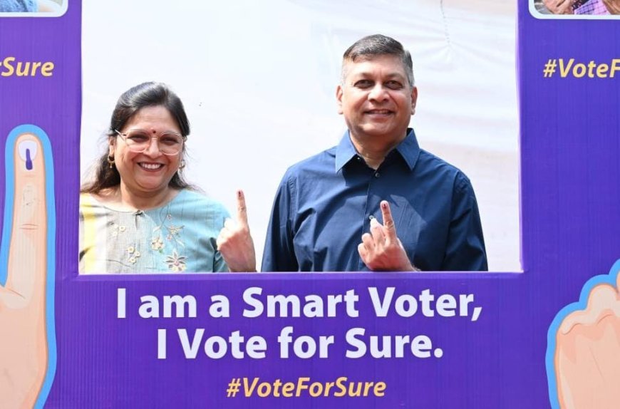 नगरीय निकाय निर्वाचन 2025 : मुख्य सचिव  अमिताभ जैन ने किया अपने मताधिकार का प्रयोग