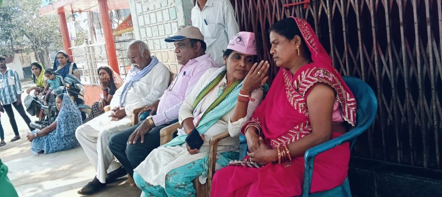 जिला पंचायत छेत्र क्रमांक 10 के कांग्रेस प्रत्याशी सुश्री संतोषी तिवारी को मिल रहा जन जन का समर्थन,नुक्कड नाटक से भी  काँग्रेस के पक्ष मतदान करने कर रही  अपील