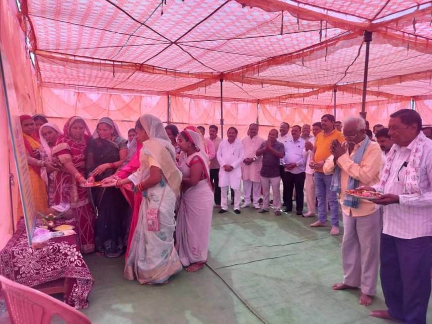 सामूहिक आदर्श विवाह एवँ विशाल कर्मा जयंती के आयोजन के लिये एक जूट हो रहे हैं , साहू समाज , प्रति वर्ष  लाखों की भीड में होता हैं वृहद आयोजन