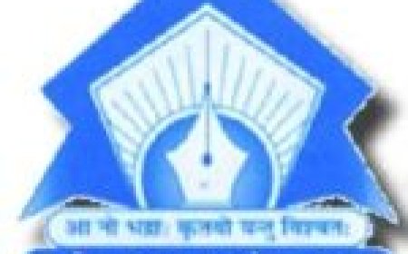 12वीं की जगह 10वीं कक्षा का पेपर बांट दिया गया,  नई तारीख का ऐलान