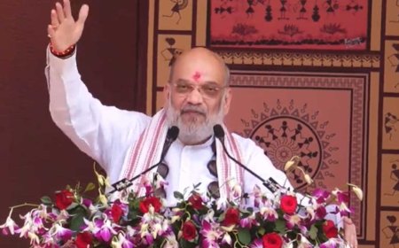 केंद्रीय गृह मंत्री अमित शाह ने नक्सलवाद पर किया प्रहार, कहा- मां दंतेश्वरी से आशीर्वाद लेकर आया हूं कि अगले चैत्र नवरात्रि तक यहां से लाल आतंक समाप्त हो जाए, और हमारा बस्तर खुशहाल हो.