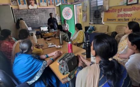 पार्षद डॉ आलोक पाल ने  अपने वार्ड के  शासकीय स्कूल का किया निरीक्षण, बोले आपस में सब मिलकर सभी मूलभूत समस्याओं का निकालेंगे हल