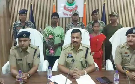 7 लाख के इनामी नक्सली दंपत्ति ने किया आत्मसमर्पण