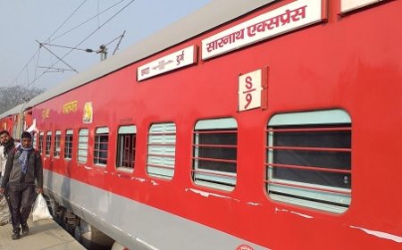 रेलवे का बड़ा फैसला: अब वेटिंग टिकट पर स्लीपर-एसी कोच में सफर नहीं कर सकेंगे यात्री