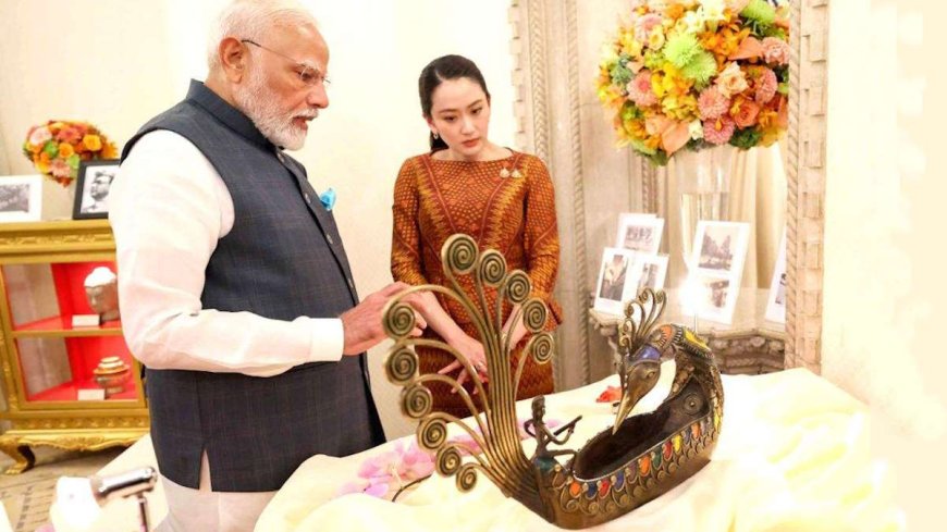 प्रधानमंत्री मोदी ने बढ़ाया छत्तीसगढ़ का मान, थाईलैंड की प्रधानमंत्री को भेंट की डोकरा पीतल की मोर नाव