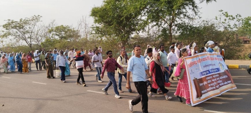 सरकार के अनदेखी से आहत अनियमित कर्मचारी जंगी प्रदर्शन  कर मुख्यमंत्री निवास घेराव के लिए निकला