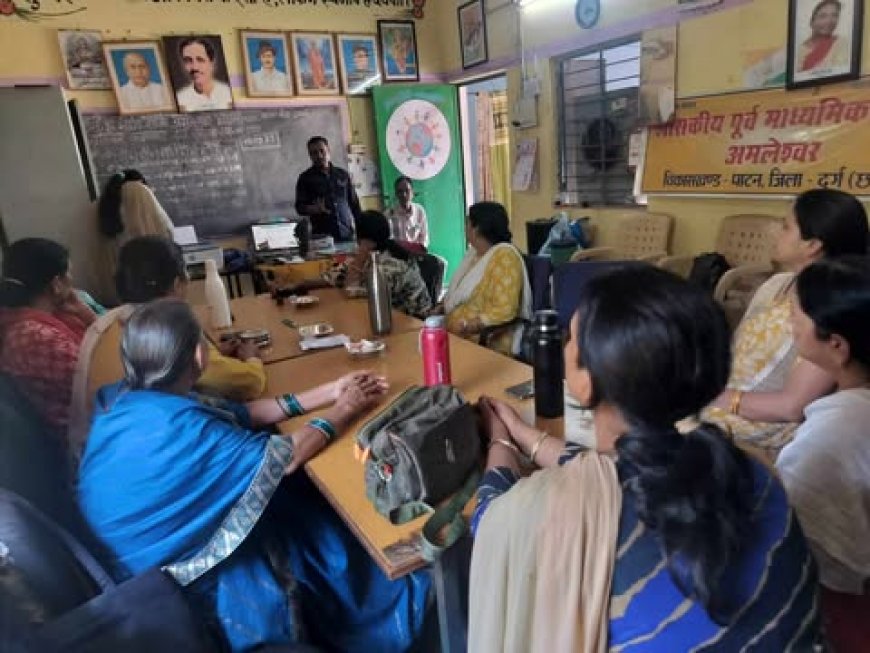 पार्षद डॉ आलोक पाल ने  अपने वार्ड के  शासकीय स्कूल का किया निरीक्षण, बोले आपस में सब मिलकर सभी मूलभूत समस्याओं का निकालेंगे हल