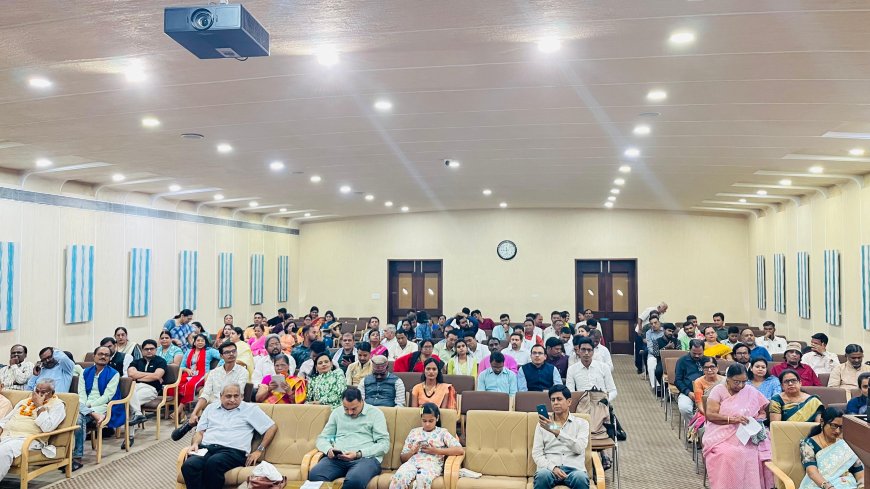 वक्ता मंच द्वारा प्रदेश के 100 रचनाकारों का सम्मान , विमोचन एवं काव्य गोष्ठी संपन्न