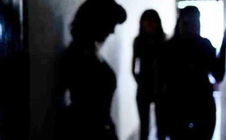 रायपुर में सेक्स रैकेट का भंडाफोड़: दो होटलों से 6 गिरफ्तार, संचालक फरार