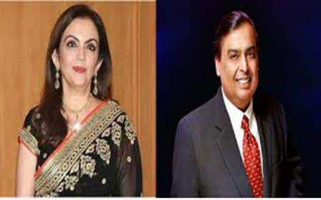 नीता और मुकेश अंबानी दानदाताओं की शीर्ष-100 सूची में शामिल