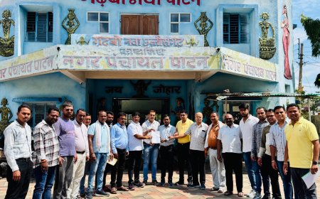 पाटन में आशीष  वर्मा एवं राकेश ठाकुर के  उपस्थिति  में  हुआ नेता प्रतिपक्ष का चुनाव,  आभाष  दुबे नेता प्रतिपक्ष एवं दीपक यादव बने उप नेता प्रतिपक्ष