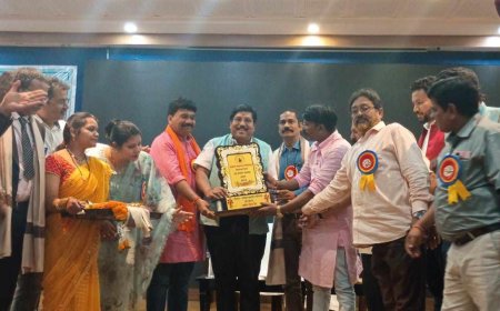 पत्रकार महासंघ छत्तीसगढ़ ने मनाया स्थापना दिवस, पत्रकार परिवार सम्मान समारोह का आयोजन, सम्मानित हुई कई हस्तियां, प्रस्तुत है कार्यक्रम की झलकियां....