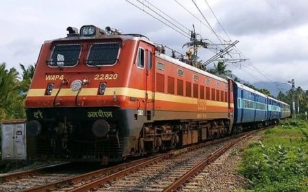 हनीमून पर निकले पति ने पत्नी को चलती ट्रेन से फेंका