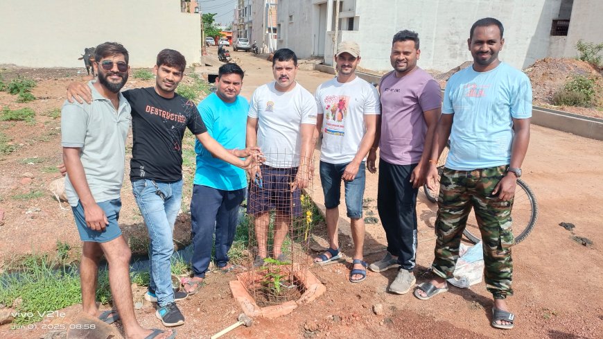 भूतपूर्व सैनिक  ने  अपने जन्मदिन पर रोपे  पौधे साथ ही पूर्व में लगाए गए पौधों का किया संरक्षण